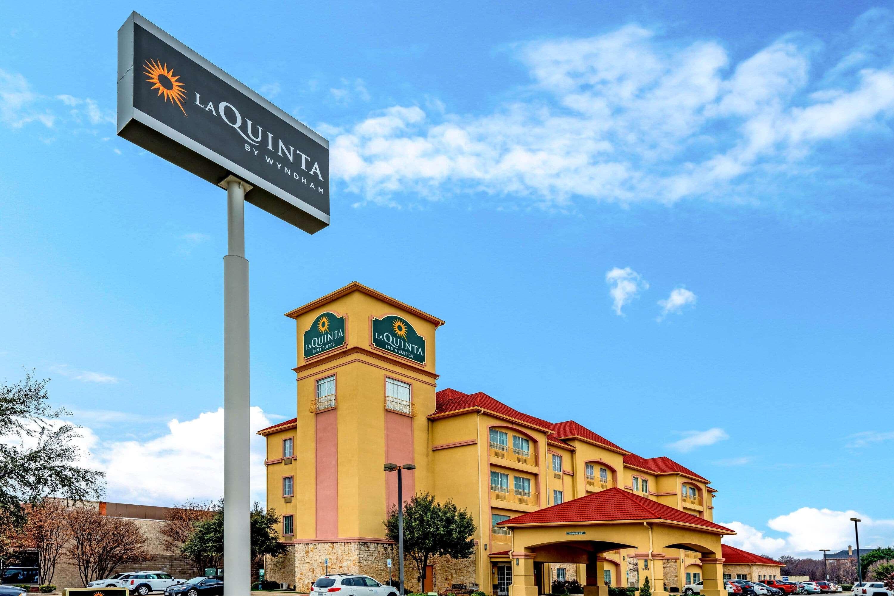 Hotel La Quinta By Wyndham Dfw Airport West - Bedford Zewnętrze zdjęcie