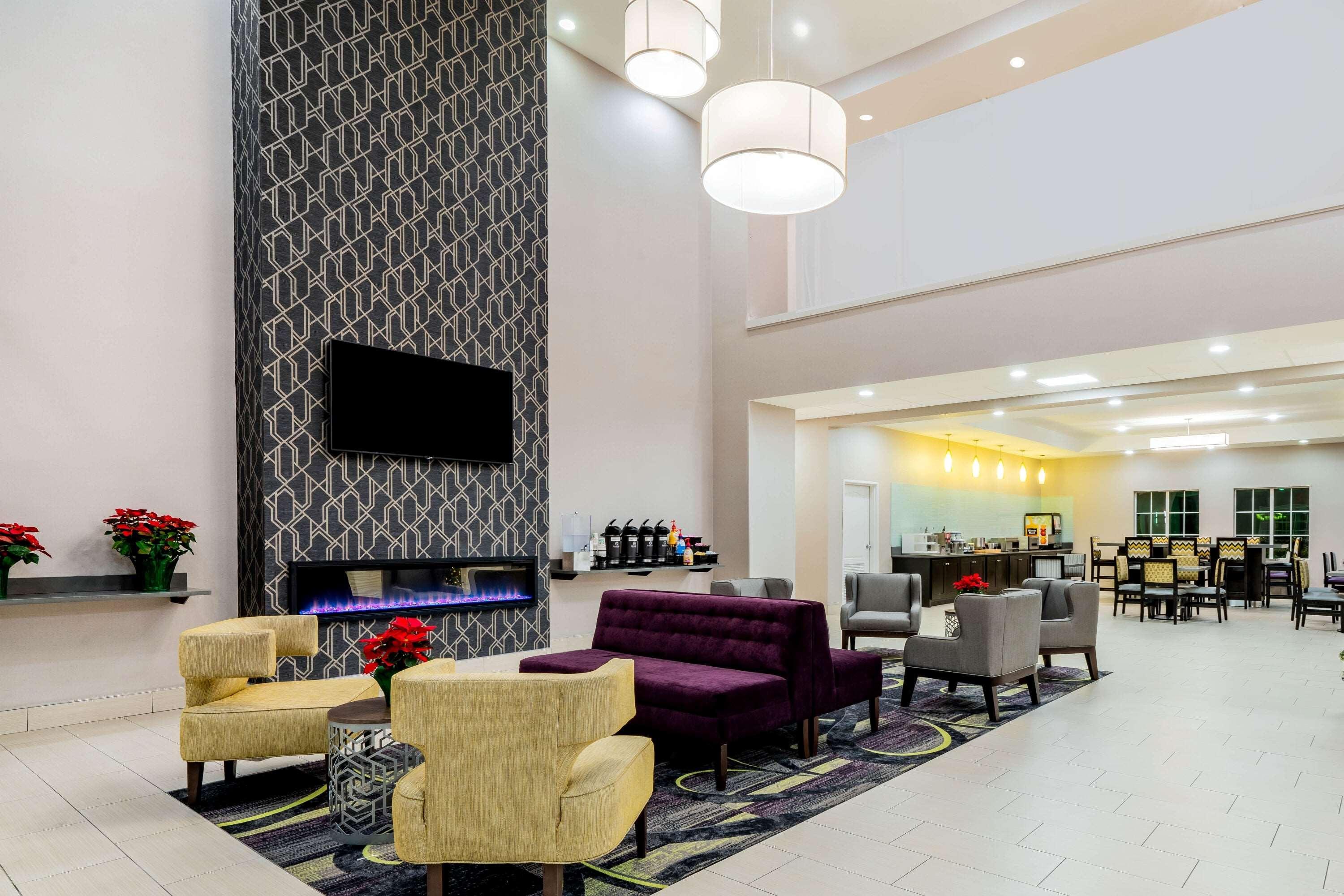 Hotel La Quinta By Wyndham Dfw Airport West - Bedford Zewnętrze zdjęcie